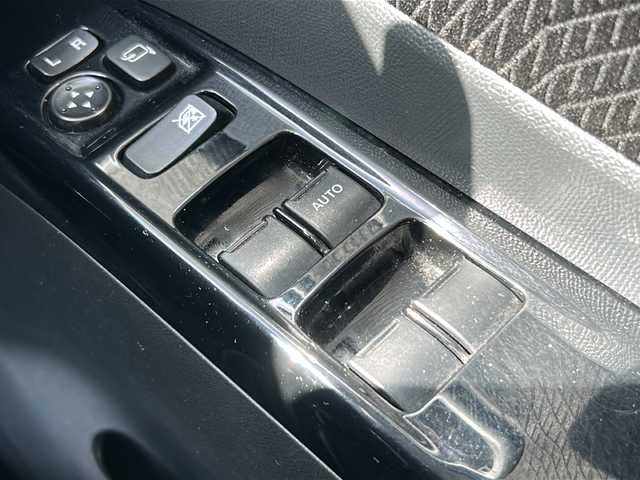 スズキ パレット ＳＷ XS 山口県 2013(平25)年 12.9万km パールホワイト スマートキー/プッシュスタート/ETC/社外ナビ/(DTV/BT/DVD/ラジオ)/片側パワースライドドア/バックカメラ/純正アルミホイール/オートエアコン/オートライト/ドアバイザー/スペアキー/社外フロアマット/取扱説明書/保証書/パワーステアリング/パワーウィンドウ/フォグランプ/ABS(アンチロックブレーキシステム)