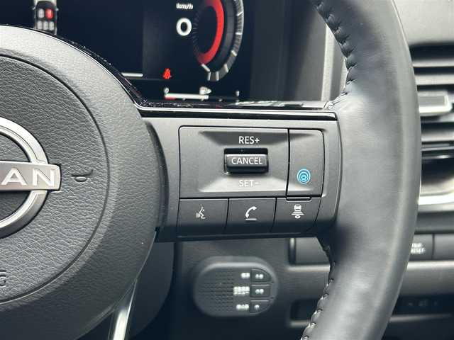 日産 エクストレイル G e－4ORCE 岩手県 2022(令4)年 3.2万km ダイヤモンドブラック ・寒冷地仕様/・4WD/・純正ナビ/・フルセグ/・AM/FM/Bluetooth/USB/Type-C/・キャンセラー/・プッシュスタート/・スマートキー/・プレミアムサウンド（BOSE）/・電子制御パーキングブレーキ/・プロパイロット/・e-pedal/・ダウンヒルアシストコントロール/・オートライト/・LEDヘットライト/・インテリジェントパーキング/・クルーズコントロール（追従有）/・デジタルインナーミラー/・パワーシート（D＋N）/・シートメモリ（D席）/・シートヒーター（全席）/・ハンドルヒーター/・サンルーフ/・電動リアゲート/・ワイヤレス充電/・電動格納ウィンカーミラー/・純正ドライブレコーダー（前後）/・純正ビルドインETC2.0/・純正フロアマット/・純正ドアバイザー/・純正AW19インチ/・スタットレスタイヤAWセット車載/・保証書/・取扱説明書