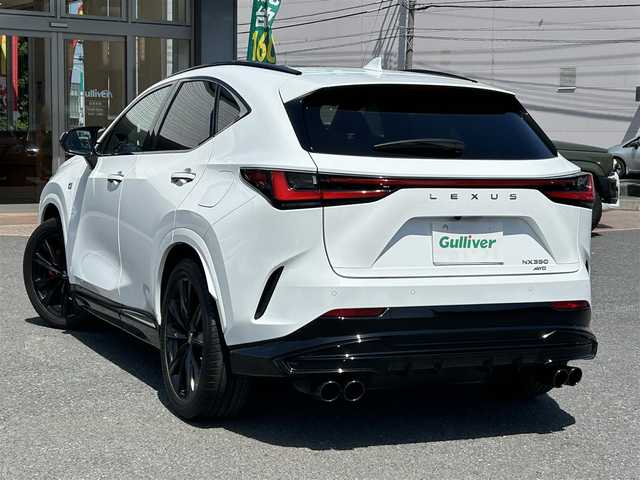 レクサス ＮＸ 350 Fスポーツ 埼玉県 2022(令4)年 2.4万km ホワイトノーヴァガラスフレーク 純正ナビ/パノラミックビューモニター/デジタルインナーミラー/サンルーフ/HUD/マークレビンソン/パワーテールゲート/シートヒーター/ベンチレーション/純正20インチAW