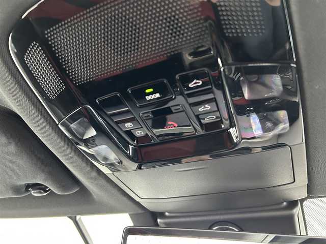 レクサス ＮＸ 350 Fスポーツ 埼玉県 2022(令4)年 2.4万km ホワイトノーヴァガラスフレーク 純正ナビ/パノラミックビューモニター/デジタルインナーミラー/サンルーフ/HUD/マークレビンソン/パワーテールゲート/シートヒーター/ベンチレーション/純正20インチAW