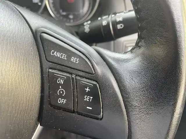 マツダ ＣＸ－５ XD 神奈川県 2013(平25)年 11.1万km アルミニウムメタリック ワンオーナー/社外ナビ/フルセグTV/バックカメラ/ETC/クルーズコントロール/アイドリングストップ/スマートキー/スペアキー×1/純正フロアマット/純正AW/取扱説明書/保証書