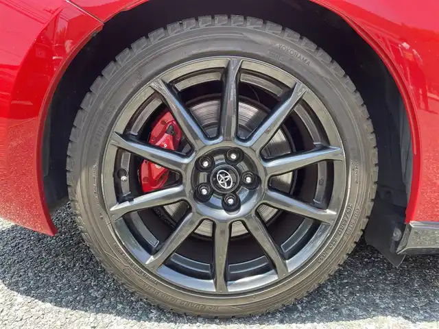 トヨタ ８６ GRスポーツ 埼玉県 2019(令1)年 8.5万km ピュアレッド ワンオーナー車/社外マフラー/車高調/純正ブレンボキャリパー/純正ナビTV/バックカメラ/ETC/LEDヘッドライト/クルーズコントロール/パドルシフト/純正17インチAW/プッシュスタート/スマートキーｘ２/保証書付整備手帳/取扱説明書