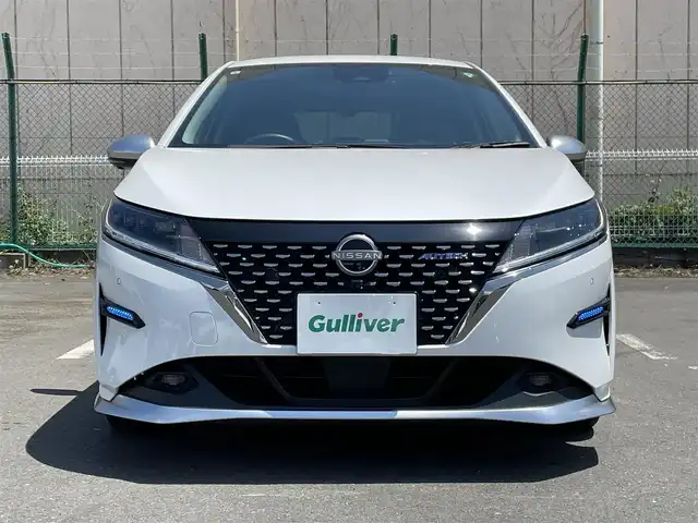 日産 ノート オーテック 東京都 2021(令3)年 2.5万km ピュアホワイトパール 純正ナビ/アラウンドビューモニター/インテリジェントルームミラー/エマージェンシーブレーキ/車線逸脱警報/プロパイロット/ソナー/ＥＴＣ/ワイヤレス充電器/ドライブレコーダー/スマートキー