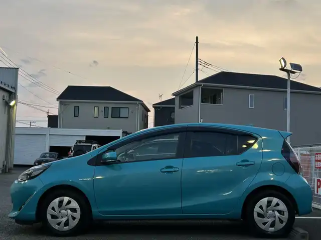 トヨタ アクア S 静岡県 2019(令1)年 1.9万km クリアエメラルドパールクリスタルシャイン ユーザー買取車両/ワンオーナー/純正ナビ（NSCN-W68)/　　【BT/ワンセグTV】/ドライブレコーダー/バックカメラ/コーナーセンサー前後/衝突軽減システム/横すべり防止/オートライト/オートマチックハイビーム/プッシュスタート/スマートキー/スペアキー