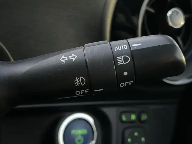 トヨタ アクア S 静岡県 2019(令1)年 1.9万km クリアエメラルドパールクリスタルシャイン ユーザー買取車両/ワンオーナー/純正ナビ（NSCN-W68)/　　【BT/ワンセグTV】/ドライブレコーダー/バックカメラ/コーナーセンサー前後/衝突軽減システム/横すべり防止/オートライト/オートマチックハイビーム/プッシュスタート/スマートキー/スペアキー