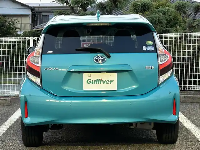 トヨタ アクア S 静岡県 2019(令1)年 1.9万km クリアエメラルドパールクリスタルシャイン ユーザー買取車両/ワンオーナー/純正ナビ（NSCN-W68)/　　【BT/ワンセグTV】/ドライブレコーダー/バックカメラ/コーナーセンサー前後/衝突軽減システム/横すべり防止/オートライト/オートマチックハイビーム/プッシュスタート/スマートキー/スペアキー