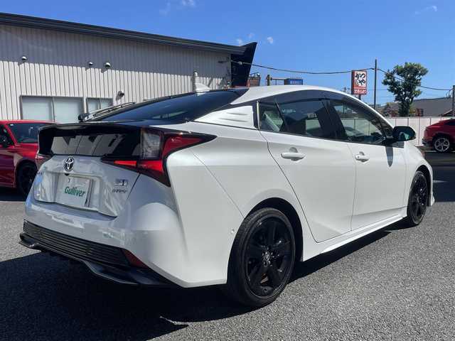 トヨタ プリウス A プレミアム　ツーリングセレ 神奈川県 2021(令3)年 5.4万km プラチナホワイトパールマイカ 純正ナビ（AM/FM/BT）/フルセグTV/全方位カメラ/パーキングアシスト/レザーシート/D席パワーシート　/前席ベンチレーション・シートヒーター/AC100V電源/前後ドラレコ/衝突軽減/コーナーセンサー/BSM/ヘットライトディスプレイ/ETC2.0/ドアバイザー/LEDヘットライト/ディーラー記録（R4.R5.R6.R7）/取説・保証書・記録簿/スペアキー/純正17インチアルミ/純正エアロ（フロント・リア）