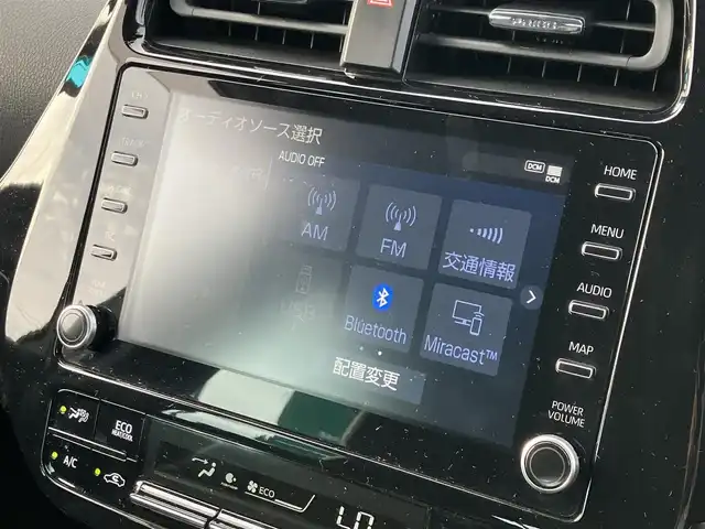 トヨタ プリウス A プレミアム　ツーリングセレ 道南・函館 2021(令3)年 5.4万km プラチナホワイトパールマイカ 純正ナビ（AM/FM/BT）/フルセグTV/全方位カメラ/パーキングアシスト/レザーシート/D席パワーシート　/前席ベンチレーション・シートヒーター/AC100V電源/前後ドラレコ/衝突軽減/コーナーセンサー/BSM/ヘットライトディスプレイ/ETC2.0/ドアバイザー/LEDヘットライト/ディーラー記録（R4.R5.R6.R7）/取説・保証書・記録簿/スペアキー/純正17インチアルミ/純正エアロ（フロント・リア）