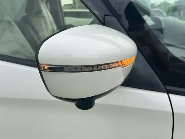 日産 セレナ ハイウェイスター V 香川県 2020(令2)年 7.5万km ブリリアントホワイトパール エマージェンシーブレーキ/純正10インチナビ/・CD/DVD/BT/DTV/アラウンドビューモニター/バックカメラ/サイドカメラ/両側パワースライドドア/インテリジェントオートスライド/革巻きステアリング/ステアリングリモコン/クルーズコントロール/リアサンシェード/LEDライト/ドラレコ/スマートキー/プッシュスタート