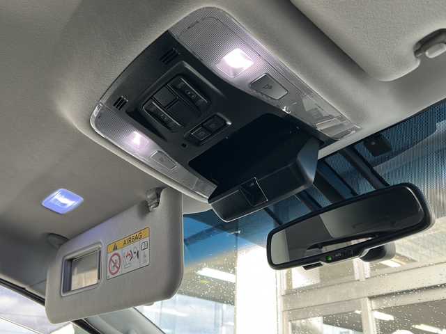 トヨタ ヴェルファイア ハイブリット ZR Gエディション 岩手県 2018(平30)年 5.6万km ブラック 純正ナビ（FM、AM、CD、DVD、BT）/フルセグテレビ/バックカメラ/ETC２．０/純正フリップダウンモニター/クルーズコントロール追従有/メモリシート/全席パワーシート/前方ドライブレコーダー/ステアリングヒーター/電動リアゲート/前後コーナーセンサー/衝突軽減システム/純正フルエアロ/横滑り防止装置/両側パワースライドドア/オットマン/１００V充電/純正フロアマット/純正１７AW/LEDオートライト/オートマチックハイビーム/ダブルサイドエアバック/カーテンエアバック/保証書、取扱説明書/スペアキー（１本）