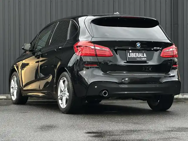 ＢＭＷ ２１８ｄ アクティブツアラー Mスポーツ 福島県 2017(平29)年 3.9万km サファイアブラックP アクティブクルーズコントロール/インテリジェントセーフティ/コンフォートアクセス/ヘッドアップディスプレイ/純正ナビ(CD/DVD/BT/AUX/USB)/バックカメラ/シートヒーター/ミラー一体型ETC/パドルシフト/パワーバックドア/ステアリングスイッチ/純正17AW/純正フロアマット/取扱説明書/保証書/スペアキー