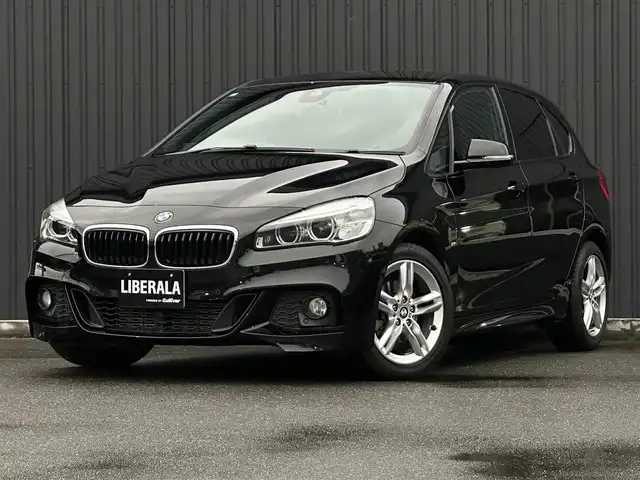 ＢＭＷ ２１８ｄ アクティブツアラー Mスポーツ 福島県 2017(平29)年 3.9万km サファイアブラックP アクティブクルーズコントロール/インテリジェントセーフティ/コンフォートアクセス/ヘッドアップディスプレイ/純正ナビ(CD/DVD/BT/AUX/USB)/バックカメラ/シートヒーター/ミラー一体型ETC/パドルシフト/パワーバックドア/ステアリングスイッチ/純正17AW/純正フロアマット/取扱説明書/保証書/スペアキー