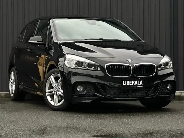 ＢＭＷ ２１８ｄ アクティブツアラー Mスポーツ 福島県 2017(平29)年 3.9万km サファイアブラックP アクティブクルーズコントロール/インテリジェントセーフティ/コンフォートアクセス/ヘッドアップディスプレイ/純正ナビ(CD/DVD/BT/AUX/USB)/バックカメラ/シートヒーター/ミラー一体型ETC/パドルシフト/パワーバックドア/ステアリングスイッチ/純正17AW/純正フロアマット/取扱説明書/保証書/スペアキー