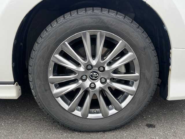 トヨタ ハリアー ハイブリッド プレミアム 岩手県 2018(平30)年 9.4万km ホワイトパールクリスタルシャイン 4WD/純正ナビ(CD/DVD/ラジオ/SD/AUX/USB/BT)/JBLプレミアムサウンド/フルセグテレビ/バックカメラ/モデリスタエアロ(F・S・R)/プリクラッシュセーフティ/レーンディパーチャーアラート/レーダークルーズコントロール/オートハイビーム/シーケンシャルウィンカー/パワーバックドア/ハーフレザーシート/ビルトインETC/前方ドライブレコーダー/横滑り防止機能/LEDヘッドライト/フォグランプ/純正18inアルミホイール/純正フロアマット/ドアバイザー/取説＆保証書