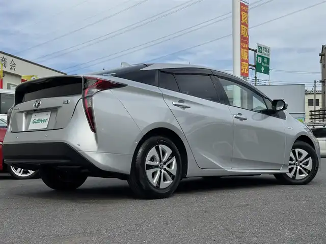 トヨタ プリウス A 千葉県 2018(平30)年 0.9万km シルバーM ワンオーナー/トヨタセーフティセンス/コーナーセンサー/レーンキープアシスト/衝突軽減システム/レーダークルーズコントロール/HUD/純正7インチメモリーナビ/フルセグTV/Bluetooth/バックカメラ/LEDヘッドライト/・オートマチックハイビーム/・オートライト/ETC/W＋サイドエアバッグ/・カーテンエアバッグ/純正フロアマット/スマートキー/保証書・取説