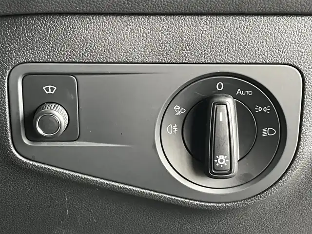 フォルクスワーゲン ＶＷ ティグアン TSI 4モーション アクティブアドバンス 山形県 2023(令5)年 1.9万km 黒 純正ナビ/360°カメラ/AppleCarplay/パークアシスト/アダプティブクルーズコントロール/レーンキープアシスト/ブラインドスポットモニター/電動リアゲート/フットオープナー/ミラー一体型ドライブレコーダー/ステアリングヒーター/ミラーヒーター/ルーフレール/純正AW付きサマータイヤ車載