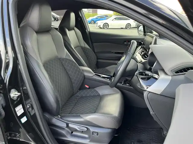 トヨタ Ｃ－ＨＲ G 奈良県 2022(令4)年 4.3万km ブラックマイカ モデリスタフルエアロ/純正8インチディスプレイオーディオ/（Bluetooth/AppleCarPlay/AndroidAuto）/レーダークルーズコントロール/バックカメラ/ブラインドスポットモニター/プリクラッシュセーフティ/レーンキープアシスト/ハーフレザーシート/前席シートヒーター/前方ドライブレコーダー（DRT-H68A）/ETC2.0/LEDヘッドライト/純正18インチAW/保証書/取り扱い説明書