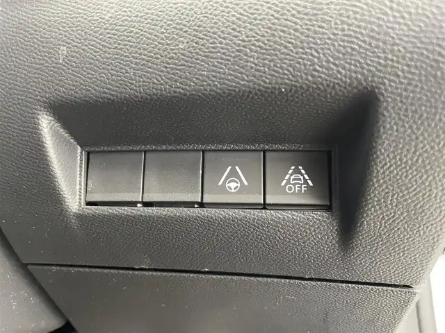 プジョー プジョー ２０８ GT 富山県 2021(令3)年 2.8万km 白 純正ナビ（AM/FM/USB/BT）/アラウンドビューモニター/衝突被害軽減ブレーキ/アダプティブクルーズコントロール/レーンキープアシスト/オートLEDヘッドライト/クリアランスソナー/ハーフレザーシート/前席シートヒーター/ドライブレコーダー/パドルシフト/レーダー探知機/ETC/スマートキー×２/プッシュスタート/社外フロアマット/純正１７インチAW