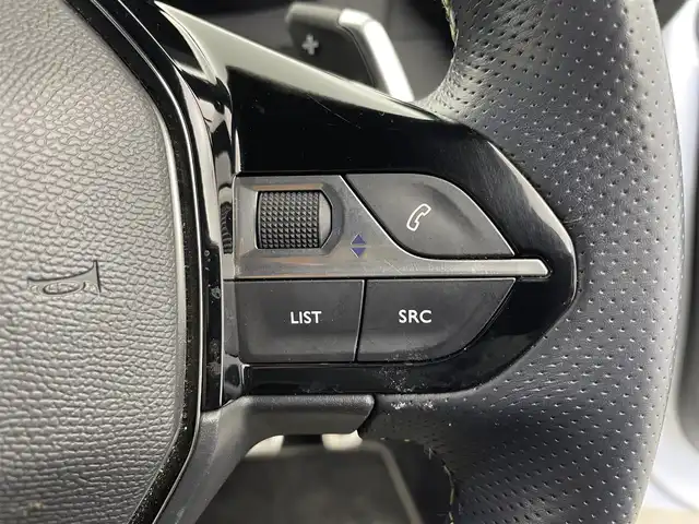 プジョー プジョー ２０８ GT 富山県 2021(令3)年 2.8万km 白 純正ナビ（AM/FM/USB/BT）/アラウンドビューモニター/衝突被害軽減ブレーキ/アダプティブクルーズコントロール/レーンキープアシスト/オートLEDヘッドライト/クリアランスソナー/ハーフレザーシート/前席シートヒーター/ドライブレコーダー/パドルシフト/レーダー探知機/ETC/スマートキー×２/プッシュスタート/社外フロアマット/純正１７インチAW