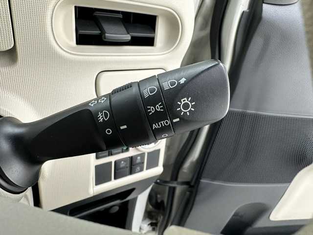 ダイハツ ムーヴ キャンバス G SA Ⅱ 兵庫県 2017(平29)年 2.3万km パールホワイトⅢ/ナチュラルベージュマイカメタリック 2トーン 社外ナビ/フルセグ CD DVD BT MSV/バックカメラ/ETC/両側パワースライドドア/衝突軽減ブレーキ/LDA/LEDヘッドライト/フォグライト/オートライト/アイドリングストップ/ローダウン/社外アルミホイール積み込み/スマートキー