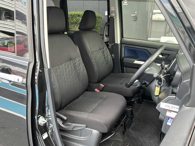 トヨタ タンク カスタムG 広島県 2019(平31)年 3.1万km ブラックマイカメタリック ワンオーナー/純正ナビ（NSZT-W68T）/CD/DVD/DTV/Bluetooth/バックカメラ/両側パワースライドドア/LEDオートライト/コーナーセンサー/シートヒーター/前後ドライブレコーダー/ビルトインETC/スマートキー/スペアキー/純正アルミホイール