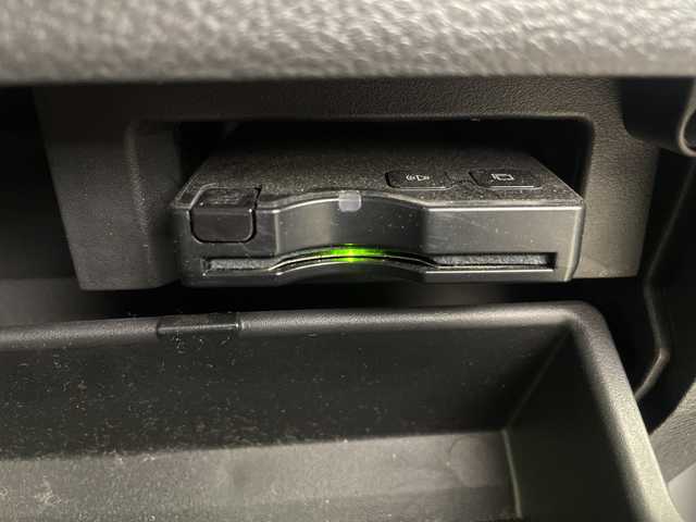 日産 セレナ ハイウェイスター Sハイブリッド 埼玉県 2014(平26)年 6.4万km ブリリアントシルバー 純正ナビ/ビルトインETC/クルーズコントロール/車線逸脱警報/プッシュスタート/LEDヘッドライト/フロントフォグランプ/オートライト/純正フロアマット/純正15インチアルミホイール