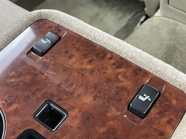 トヨタ クラウン ロイヤル ロイヤルサルーン G 埼玉県 2003(平15)年 3.3万km ホワイトパールクリスタルシャイン/シルバーM 純正９インチナビ　バックカメラ　ビルトインＥＴＣ　前後ドライブレコーダー　ホンダセンシング　アダプティブクルーズコントロール　シートヒーター　純正アルミホイール　オートライト　ＬＥＤヘッドライト　ＴＶ