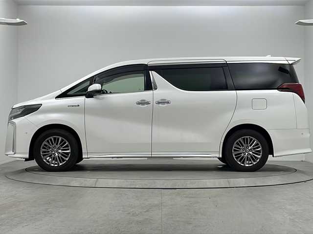トヨタ アルファードハイブリット エグゼクティブ ラウンジ S 大阪府 2020(令2)年 2.6万km ホワイトパールクリスタルシャイン 純正10.5incメーカーナビ/【フルセグTV/Bluetooth/CD/DVD/HDMI】/純正後席モニター/JBLプレミアムサウンド/ツインムーンルーフ/パワーバックドア/ブラインドスポットモニター(BSM)/パノラマミックビューモニター/トヨタセーフティセンス/プリクラッシュセーフティ/レーンキープアシスト/オートマチックハイビーム/レザーシート/シートベンチレーション/シートヒーター/ステアリングヒーター/AC100V電源/保証書/取扱説明書/点検記録簿/スマートキー/スペアキー1本