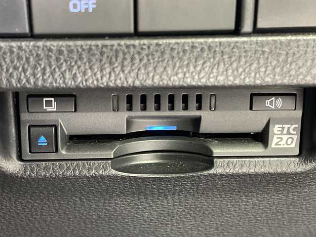 トヨタ ハリアー Z 神奈川県 2021(令3)年 1.2万km プレシャスブラックパール メーカー12.3型ナビ/AM　FM　フルセグ　USB　Bluetooth　Miracast　AUX/バックカメラ/モデリスタエアロ（フロント・サイド・リアアンダー）/モデリスタマフラーカッター/JBLプレミアムサウンドシステム/トヨタセーフティセンス/レーダークルーズコントロール/ブラインドスポットモニター/デジタルインナーミラー内蔵前後ドライブレコーダー/ヘッドアップディスプレイ/革巻きステアリング/ステアリングリモコン/ハーフレザーシート/運転席パワーシート/USBポート×4/スカッフプレートイルミ/スマートキー/保証書/取扱説明書/パワーバックドア/LEDヘッドライト/フォグランプ/純正19インチアルミ/プリクラッシュセーフティ/クリアランスソナー/リヤクロストラフィックアラート/標識認識機能/先行車発進告知