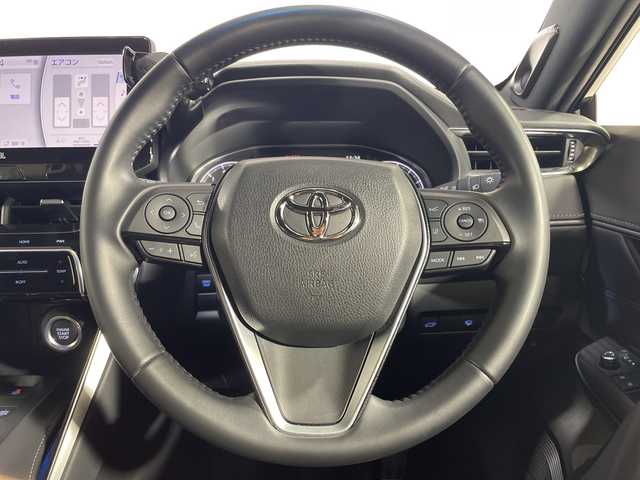 トヨタ ハリアー Z 神奈川県 2021(令3)年 1.2万km プレシャスブラックパール メーカー12.3型ナビ/AM　FM　フルセグ　USB　Bluetooth　Miracast　AUX/バックカメラ/モデリスタエアロ（フロント・サイド・リアアンダー）/モデリスタマフラーカッター/JBLプレミアムサウンドシステム/トヨタセーフティセンス/レーダークルーズコントロール/ブラインドスポットモニター/デジタルインナーミラー内蔵前後ドライブレコーダー/ヘッドアップディスプレイ/革巻きステアリング/ステアリングリモコン/ハーフレザーシート/運転席パワーシート/USBポート×4/スカッフプレートイルミ/スマートキー/保証書/取扱説明書/パワーバックドア/LEDヘッドライト/フォグランプ/純正19インチアルミ/プリクラッシュセーフティ/クリアランスソナー/リヤクロストラフィックアラート/標識認識機能/先行車発進告知