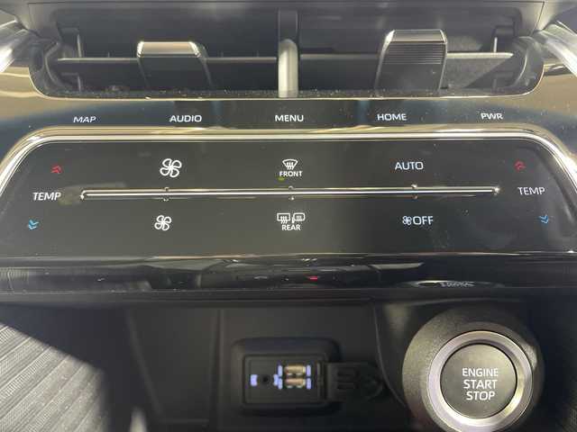 トヨタ ハリアー Z 神奈川県 2021(令3)年 1.2万km プレシャスブラックパール メーカー12.3型ナビ/AM　FM　フルセグ　USB　Bluetooth　Miracast　AUX/バックカメラ/モデリスタエアロ（フロント・サイド・リアアンダー）/モデリスタマフラーカッター/JBLプレミアムサウンドシステム/トヨタセーフティセンス/レーダークルーズコントロール/ブラインドスポットモニター/デジタルインナーミラー内蔵前後ドライブレコーダー/ヘッドアップディスプレイ/革巻きステアリング/ステアリングリモコン/ハーフレザーシート/運転席パワーシート/USBポート×4/スカッフプレートイルミ/スマートキー/保証書/取扱説明書/パワーバックドア/LEDヘッドライト/フォグランプ/純正19インチアルミ/プリクラッシュセーフティ/クリアランスソナー/リヤクロストラフィックアラート/標識認識機能/先行車発進告知