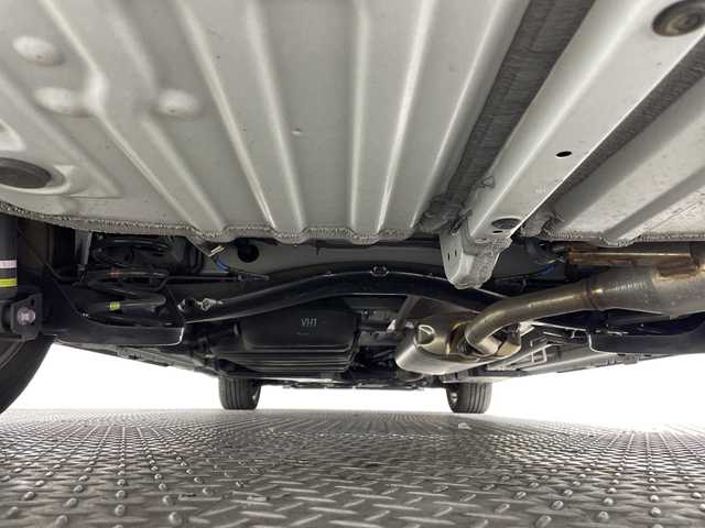 トヨタ ノア ハイブリッド S－Z 神奈川県 2023(令5)年 2万km ホワイトパールクリスタルシャイン ディスプレイオーディオプラス【10.5型】/純正14型フリップダウンモニター【V14T-R72R】/フルセグ　CD DVD　USB　Bluetooth/バックカメラ/ブラインドスポットモニター/AC100Vコンセント/純正ETC2.0/デジタルインナーミラー/ヘッドアップディスプレイ/両側電動スライドドア/セーフティセンス/プリクラッシュセーフティ/レーンディパーチャーアラート/レーントレーシングアシスト/レーンチェンジアシスト/レーダークルーズコントロール/オートマチックハイビーム/ロードサインアシスト/プロアクティブドライビングアシスト/リアクロストラフィックアラート/ドライバー異常時対応システム/発進遅れ告知機能/パーキングサポートブレーキ/安心降車アシスト/リアシートマインダー/アドバンストドライブ/後退速度抑制/前後ソナー/革巻きステアリング/ステアリングスイッチ/合皮/ファブリックコンビシート/前席シートヒーター/社外前後ドライブレコーダー/電動パーキングサポートブレーキ/2眼LEDヘッド/フォグランプ/純正17インチアルミホイール/純正リアスポイラー