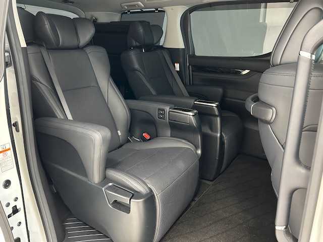 トヨタ アルファード S Cパッケージ 宮城県 2021(令3)年 2.5万km ホワイトパールクリスタルシャイン ワンオーナー/純正ナビ/CD/DVD/Bluetooth接続/車外バックカメラ/エアロパーツ(モデリスタ)/トヨタセーフティーセンス/・レーントレーシングアシスト/・アダプティブドライビングビーム/・プリクラッシュセーフティ/・レーンディパーチャーアラート/・ロードサインアシスト/・ブラインドスポットモニター/・クリアランスソナー/・リヤトラックアラート/電動リアゲート/両側パワースライドドア/ハンドルヒーター/シートヒーター/パワーシート(1・2列目)/助手席オットマン/チップアップシート/ドライブレコーダー前後/社外ビルドインETC/ナノイー/オートライト/オートマチックハイビーム/コーナーセンサー前後/シートメモリー