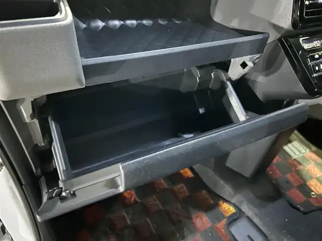 ダイハツ タント カスタム RS 愛知県 2019(令1)年 2.5万km シャイニングホワイトパール 社外ナビ/衝突軽減/両側電動/ETC/ドライブレコーダー/コーナーセンサー/バックカメラ/ＬＥＤヘッドライト/スマートキー/オートライト/オートエアコン/電動ミラー/純正アルミホイール