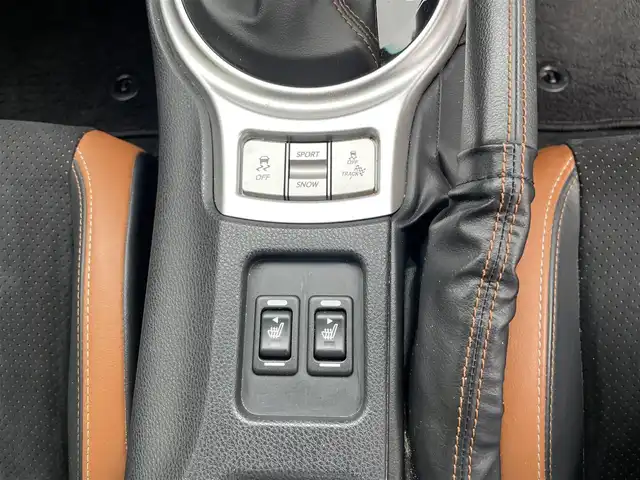 トヨタ ８６ GT リミテッド 愛知県 2020(令2)年 3.6万km マグネタイトグレーメタリック TRDエアロ/TRDマフラー/ワンオーナー/純正ディーラーナビ（AM/FM/CD/DVD/BT/フルセグTV/SD）/クルーズコントロール/ハーフレザーシート/シートヒーター（D/N席）/バックカメラ/ETC/純正17インチアルミホイール/マニュアル走行モード付AT/パドルシフト/LEDヘッドランプ/オートライト/純正フロアマット/取説/保証書/スペアキー
