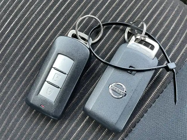 日産 デイズ ハイウェイスターX 青森県 2013(平25)年 11.2万km プレミアムパープルP ４WD/社外SDナビ(フルセグTV/CD/DVD/Bluetooth/SD)/バックカメラ/シートヒーター/スペアキー/USB入力端子/アイドリングストップ