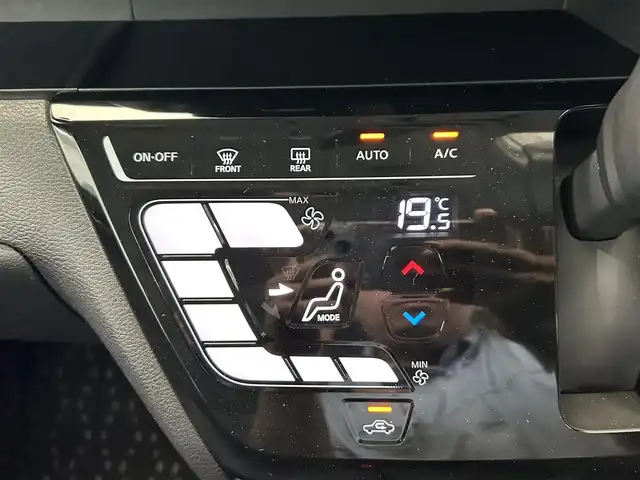 日産 ルークス ハイウェイスター X 鹿児島県 2022(令4)年 3.2万km アメジストパープル エマージェンシーブレーキ/バックカメラ/ETC/車線逸脱警報機能/ステアリングスイッチ/片側パワースライド/電動格式ミラー/前後ドライブレコーダー/ハンズスリーオートスライドドア/SOSコール/インテリジェント オートライトシステム/電動格納式リモコンカラードドアミラー/IRカット&スーパーUVカット断熱グリーンガラス/LEDフォグランプ/全ドア連動ロック機能/ドアストップ機能/先行車発進お知らせ