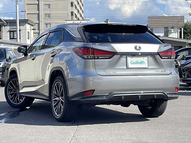 レクサス ＲＸ 450h Fスポーツ 道北・旭川 2022(令4)年 1.6万km ソニックチタニウム ・4WD/・禁煙車/・黒革シート/・純正ナビ/ CD/DVD/BD/SD/MSV/BT/USB/AUX/フルセグ/・パノラミックビューモニター/・1500Wコンセント/・レクサスセーフティセンス＋/・PCS/・LTA/・BSM/・ACC/・PKSB/・PKSA/・RSA/・HUD/・パドルシフト/・オートハイビーム/・オートライト/・LEDヘッドライト/・フォグライト /・運転席メモリシート/・パワーシート /・シートヒーター /・エアシート /・ステアリングヒーター/・ミラーヒーター /・オートリトラミラー/・オートワイパー/・ビルトインETC2.0/・前後ドライブレコーダー/・パワーバックドア /・純正フロアマット/・ドアバイザー/・サンシェード/・トノカバー/・スマートキー一体型エンジンスターター