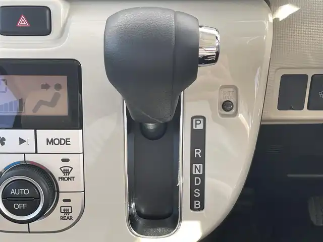 ダイハツ ムーヴ キャンバス G メイクアップ リミテッド　SAⅢ 滋賀県 2022(令4)年 2.9万km パールホワイトⅢ/ナチュラルベージュマイカメタリック 2トーン ディスプレイオーディオ/・Bluetooth/・AppleCarPlay/・AndroidAuto/ETC/スマートアシスト３/・衝突回避/軽減ブレーキ/・誤発進抑制機能/・先行車発進お知らせ/・オートハイビーム/オートライト/フォグランプ/電格ミラー/プッシュスタート/スマートキー