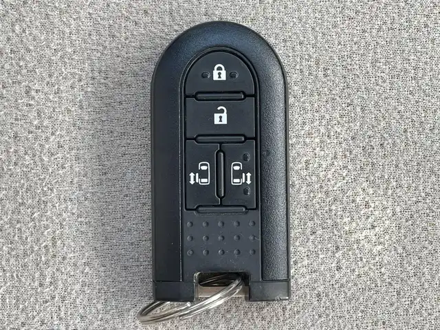 ダイハツ ムーヴ キャンバス G メイクアップ リミテッド　SAⅢ 滋賀県 2022(令4)年 2.9万km パールホワイトⅢ/ナチュラルベージュマイカメタリック 2トーン ディスプレイオーディオ/・Bluetooth/・AppleCarPlay/・AndroidAuto/ETC/スマートアシスト３/・衝突回避/軽減ブレーキ/・誤発進抑制機能/・先行車発進お知らせ/・オートハイビーム/オートライト/フォグランプ/電格ミラー/プッシュスタート/スマートキー