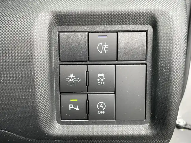 トヨタ ライズ Z 熊本県 2022(令4)年 5.4万km スムースグレーマイカメタリック ワンオーナー/衝突軽減ブレーキ/レーンキープアシスト/社外ナビ/（CD・DVD・フルセグTV・BTオーディオ・SD）/全方位カメラ/前後ドライブレコーダー/純正17インチAW/レーダークルーズ/前席シートヒーター/LEDヘッドライト/オートライト/フォグライト/前後コーナーセンサー/横滑り防止装置/ウィンカーミラー/純正フロアマット/純正ドアバイザー/新車保証書/取扱説明書/スマートスペアキー×1本