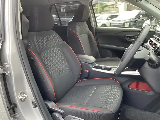 トヨタ ライズ Z 熊本県 2022(令4)年 5.4万km スムースグレーマイカメタリック ワンオーナー/衝突軽減ブレーキ/レーンキープアシスト/社外ナビ/（CD・DVD・フルセグTV・BTオーディオ・SD）/全方位カメラ/前後ドライブレコーダー/純正17インチAW/レーダークルーズ/前席シートヒーター/LEDヘッドライト/オートライト/フォグライト/前後コーナーセンサー/横滑り防止装置/ウィンカーミラー/純正フロアマット/純正ドアバイザー/新車保証書/取扱説明書/スマートスペアキー×1本
