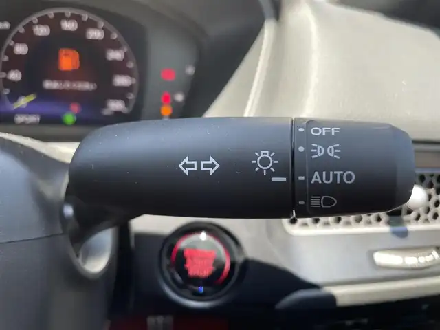 ホンダ シビック タイプR 滋賀県 2024(令6)年 0.1万km チャンピオンシップホワイト ガソリン/2WD(FF)/6速MT/ＴＹＰＥ　Ｒ専用エアロダイナミクス・カラードバンパー(フロント)/ＴＹＰＥ　Ｒ専用エアロダイナミクス・カラードバンパー（リア）/ＴＹＰＥ　Ｒ専用リアスポイラー/ＴＹＰＥ　Ｒ専用サスペンション/（フロント：デュアルアクシス・ストラット　リア：マルチリンク）/Ｂｒｅｍｂｏ社製フロントディスクブレーキ/デジタルインナーミラー(ドラレコ機能有SDカード無し)/9インチ純正ディスプレイオーディオ/(FM/AM/フルセグ/Bluetooth/USB)/バックカメラ/ETC/ＨｏｎｄａＳＥＮＳＩＮＧ/・プリクラッシュブレーキアシスト/・パーキングセンサーシステム	/・アダプティブクルーズコントロール/・レーンキープアシスト	/・ブラインドスポットインフォメーション/電動格納ミラー/電子パーキング/ブレーキボールド/ステアリングスイッチ/オートライト/LEDヘッドライト/フルオートエアコン/プッシュスタート/スマートキー/純正フロアマット