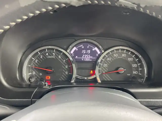 スズキ ジムニー ランドベンチャー 愛知県 2017(平29)年 4.2万km パールホワイト 5速MT/純正ディーラーオプションナビ/（フルセグ、Bluetooth、バックカメラ）/ETC/ハーフレザーシート/シートヒーター/16インチアルミホイール/電動格納ミラー/マニュアルエアコン/純正フロアマット/パワーウインドウスイッチ/キーレスエントリー/スペアキー/新車保証書