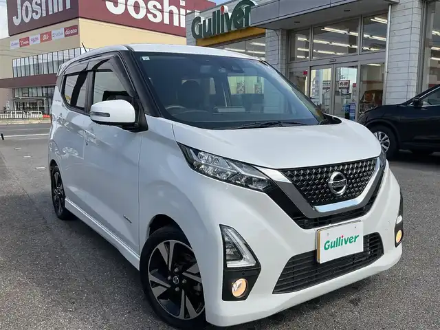 日産 デイズ HWS G ターボ プロパイロットED 滋賀県 2019(令1)年 3.9万km ホワイトパール ワンオーナー /車検令和8年7月まで/プロパイロット/インテリジェントエマージェンシーブレーキ/純正リモコンエンジンスターター/純正15インチアルミホイール/LEDヘッドランプ/・オートライト/・ハイビームアシスト/・ハロゲンフォグランプ/純正9インチナビゲーション（MM3118D-L）/・フルセグTV/・CD/DVD/・Bluetooth/アラウンドビューモニター/ETC/純正ドライブレコーダー/プレミアムコンビネーションインテリア/・ブラウン革巻きステアリング/・ブラウン合皮貼インパネ加飾/・ブラックアクセント入りブラウン合皮シート/ステアリングスイッチ/・オーディオ操作/・クルーズコントロール/・プロパイロット/取扱説明書/保証書/スペアキー/