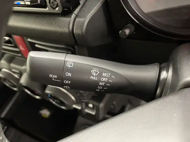 スズキ ジムニー XC 鹿児島県 2023(令5)年 1万km ブルーイッシュブラックパール3 純正ナビ/・Bluetooth/・フルセグＴＶ/・ＣＤ/・ＤＶＤ/バックカメラ/ドライブレコーダー/ビルドインＥＴＣ/追従型クルーズコントロール/純正ＡＷ/スズキセーフティサポート/ダウンヒルアシストコントロール/前席シートヒーター/アイドリングストップ/レーンキープアシスト/衝突軽減ブレーキ/オートマチックハイビーム/純正LEDヘッドライト