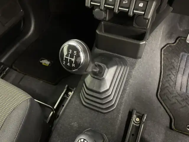 スズキ ジムニー XC 鹿児島県 2023(令5)年 1万km ブルーイッシュブラックパール3 純正ナビ/・Bluetooth/・フルセグＴＶ/・ＣＤ/・ＤＶＤ/バックカメラ/ドライブレコーダー/ビルドインＥＴＣ/追従型クルーズコントロール/純正ＡＷ/スズキセーフティサポート/ダウンヒルアシストコントロール/前席シートヒーター/アイドリングストップ/レーンキープアシスト/衝突軽減ブレーキ/オートマチックハイビーム/純正LEDヘッドライト