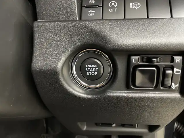 スズキ ジムニー XC 鹿児島県 2023(令5)年 1万km ブルーイッシュブラックパール3 純正ナビ/・Bluetooth/・フルセグＴＶ/・ＣＤ/・ＤＶＤ/バックカメラ/ドライブレコーダー/ビルドインＥＴＣ/追従型クルーズコントロール/純正ＡＷ/スズキセーフティサポート/ダウンヒルアシストコントロール/前席シートヒーター/アイドリングストップ/レーンキープアシスト/衝突軽減ブレーキ/オートマチックハイビーム/純正LEDヘッドライト