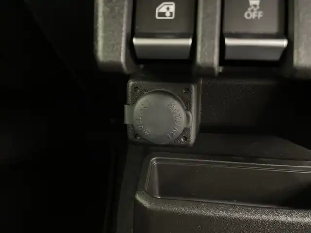 スズキ ジムニー XC 鹿児島県 2023(令5)年 1万km ブルーイッシュブラックパール3 純正ナビ/・Bluetooth/・フルセグＴＶ/・ＣＤ/・ＤＶＤ/バックカメラ/ドライブレコーダー/ビルドインＥＴＣ/追従型クルーズコントロール/純正ＡＷ/スズキセーフティサポート/ダウンヒルアシストコントロール/前席シートヒーター/アイドリングストップ/レーンキープアシスト/衝突軽減ブレーキ/オートマチックハイビーム/純正LEDヘッドライト