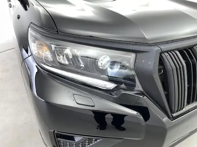 トヨタ ランドクルーザー プラド TX Lパッケージ マットブラED 福井県 2023(令5)年 1.6万km ブラック 純正9インチナビ/フルセグTV/Bluetooth/USB/SD/AM/FM/Toyota Safety Sense/・プリクラッシュセーフティ/・レーンディパーチャーアラート/・オートマチックハイビーム/・レーダークルーズコントロール/・ブラインドスポットモニター/ビルトインETC２．０/マルチテレインモニター/ドライブレコーダー（前後）/ハーフレザーシート/シートヒーター/シートベンチレーション/パワーシート/オートライト/LED/LEDフォグランプ/純正18インチアルミ/純正フロアマット
